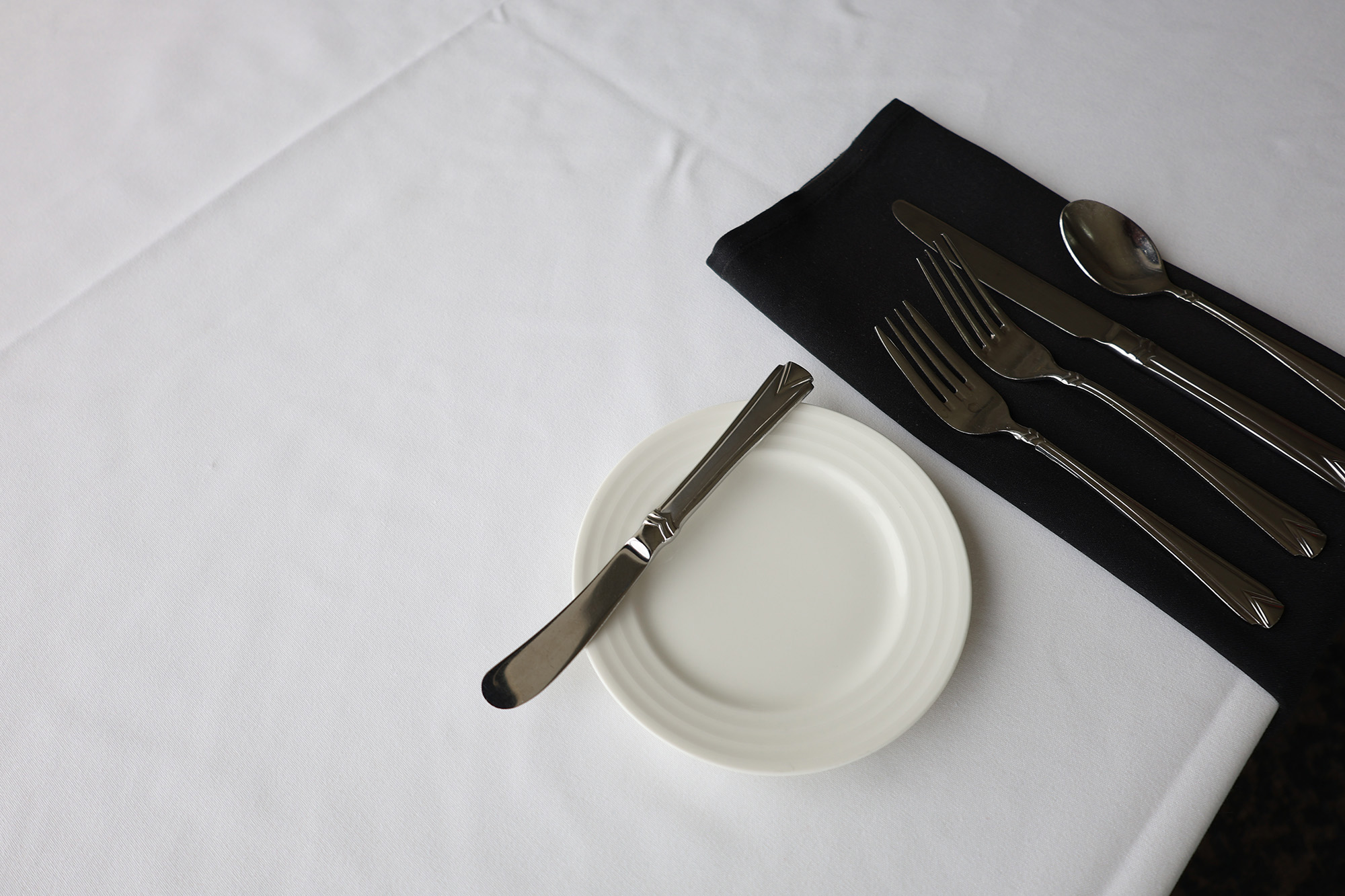 Table place setting.